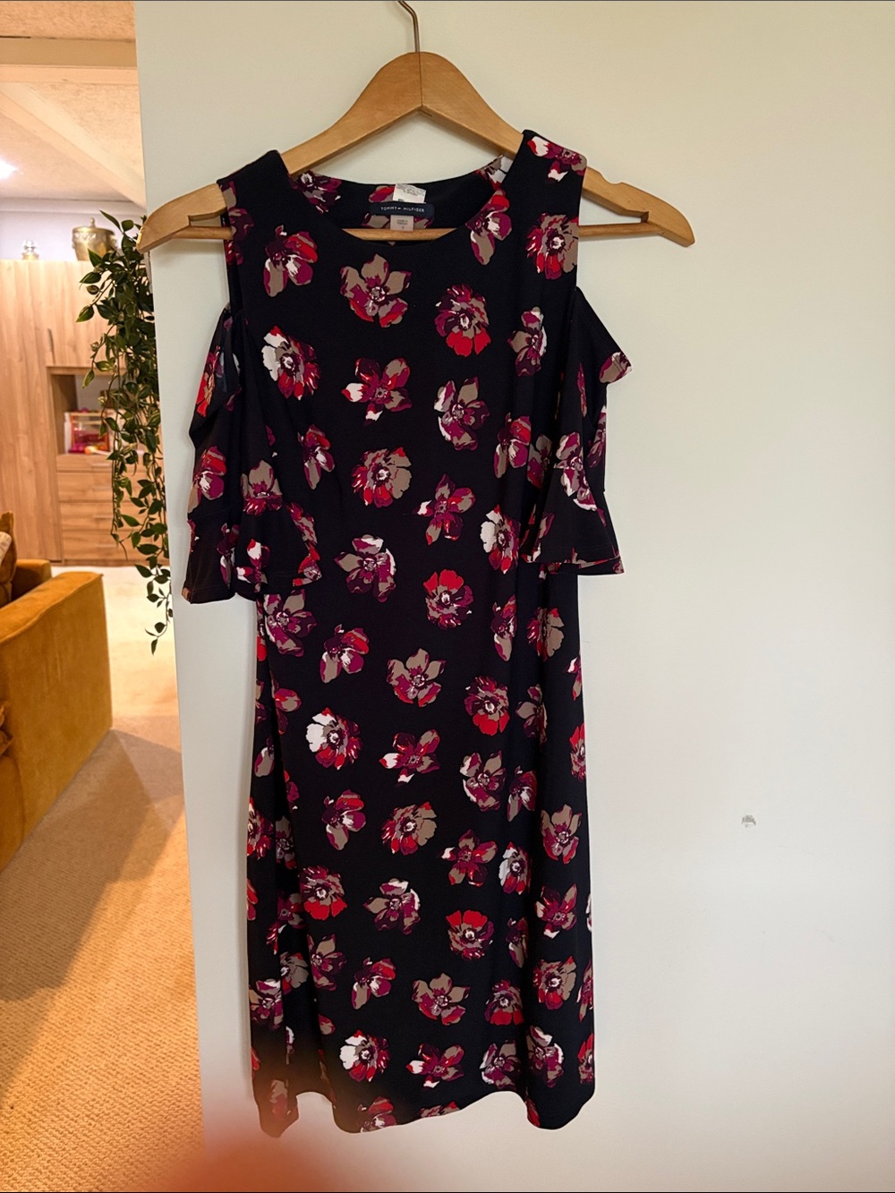 Tommy Hilfiger Floral Cold Shoulder Midi Dress – Size 2